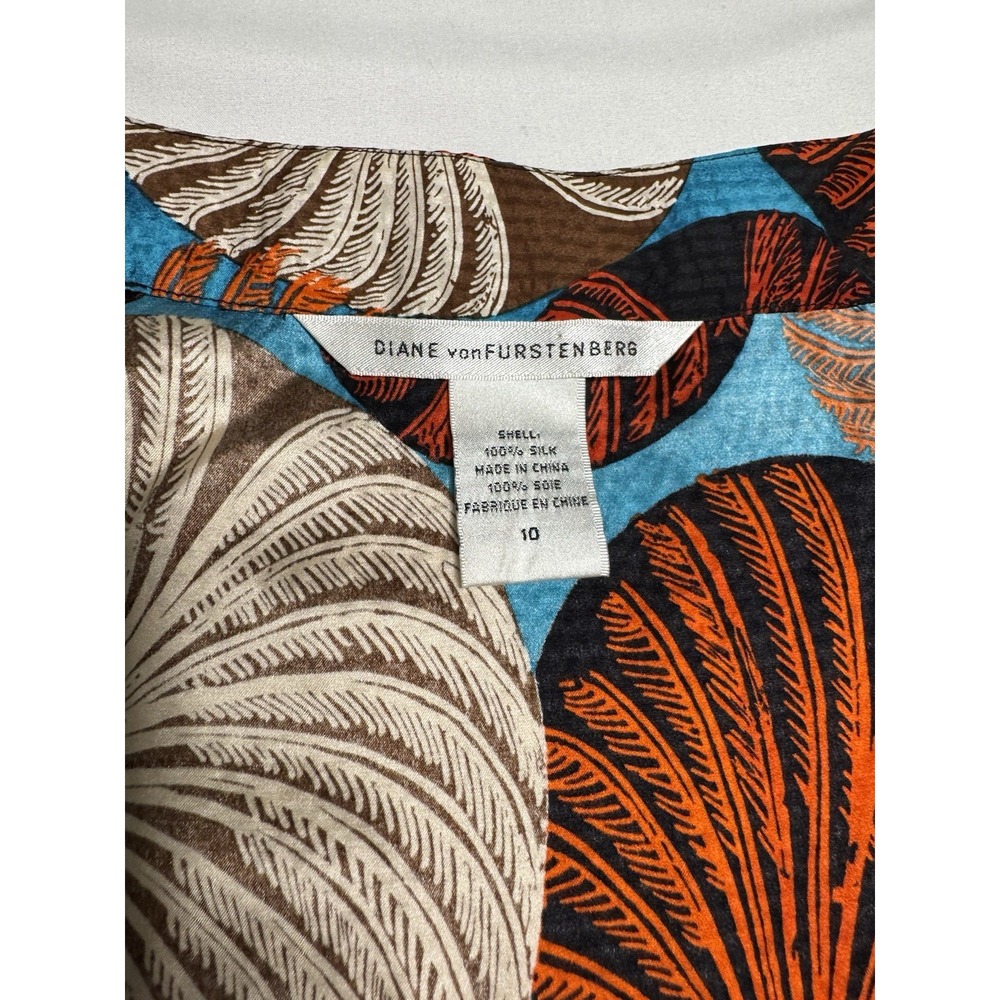 Diane Von Furstenberg‎ Pleat-Front Silk Botanical "Ayu" Blouse Size 10 Tropical - Picture 2 of 5